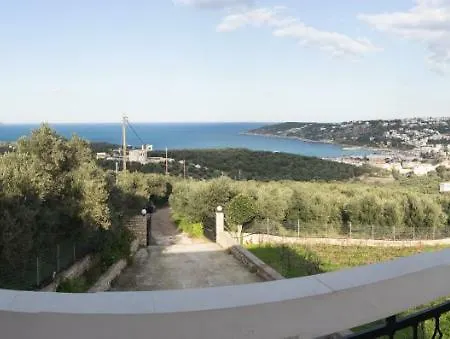 Holiday home Manousaki
