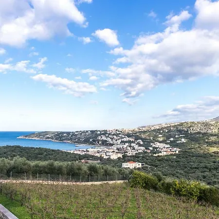 Manousaki Holiday home *